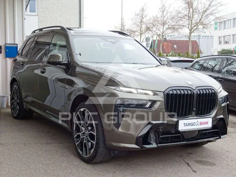 2022 BMW X7
