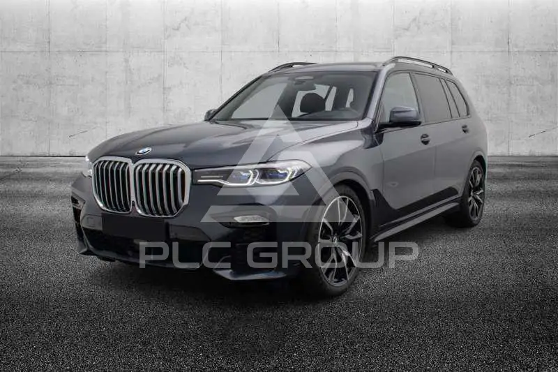 2022 BMW X7