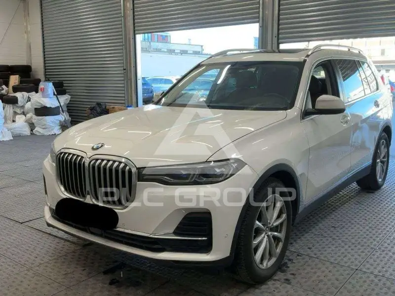 2022 BMW X7
