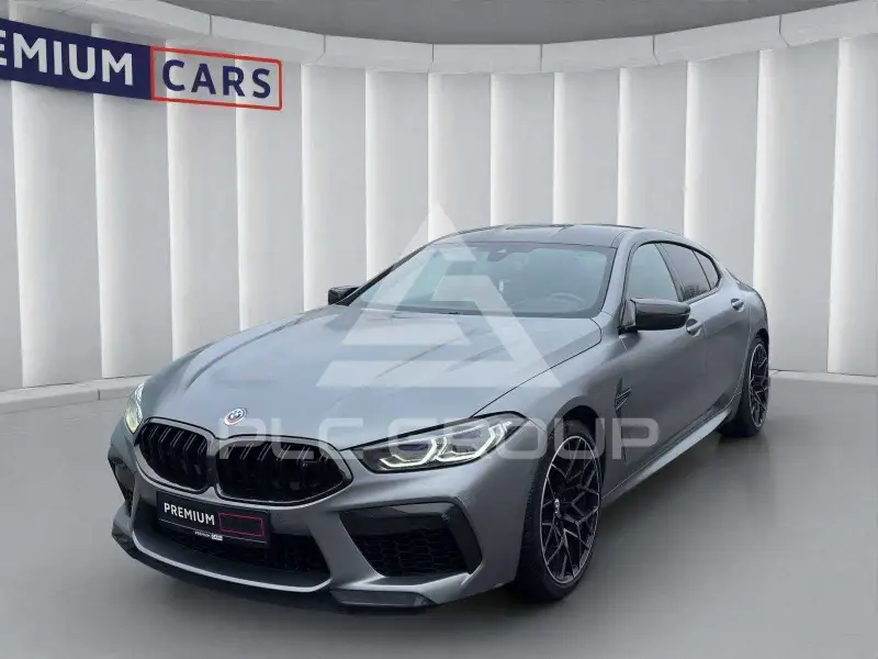 2022 BMW M8