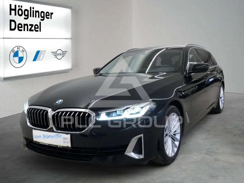 2022 BMW 520