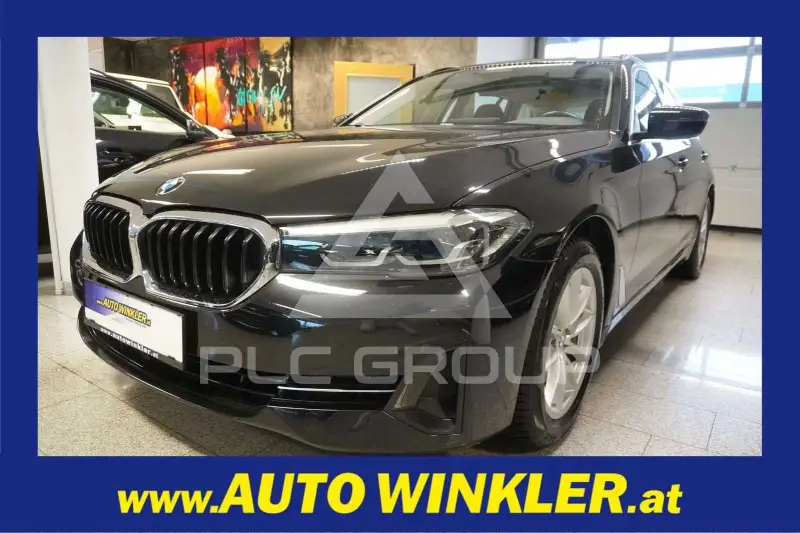 2022 BMW 520