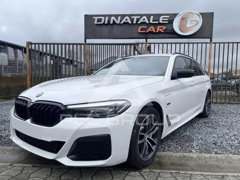 2022 BMW 520