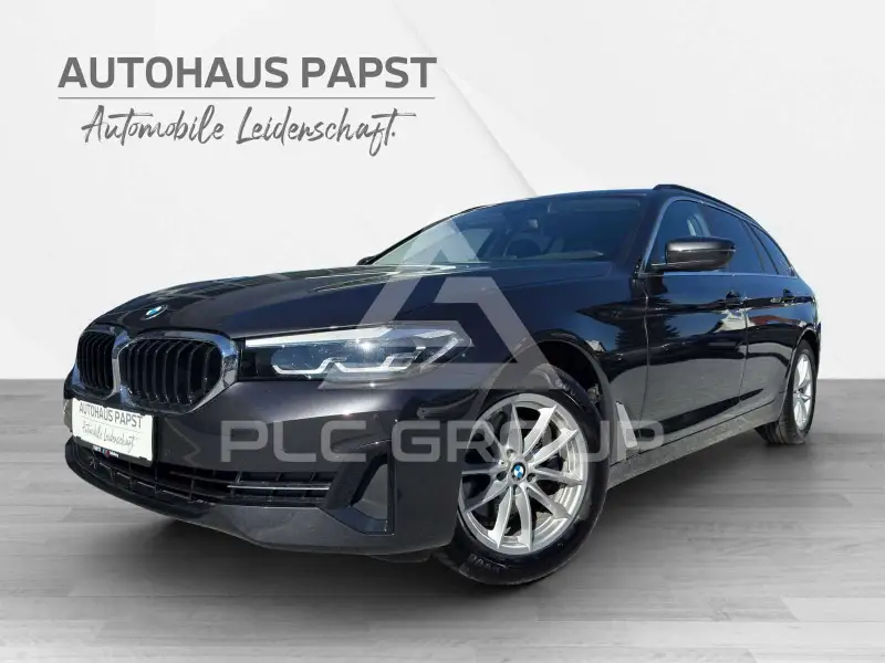 2022 BMW 520