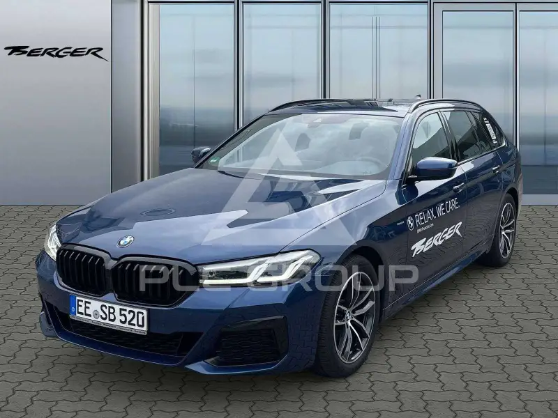 2022 BMW 520