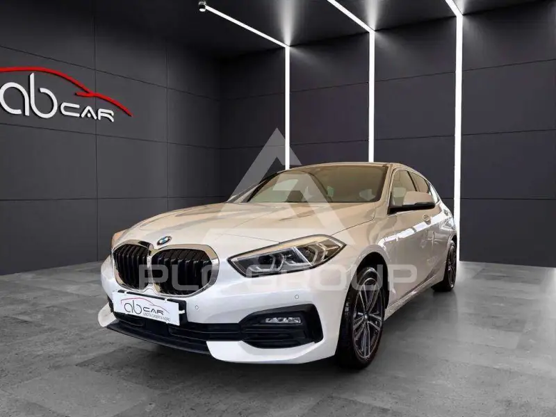 2022 BMW 116