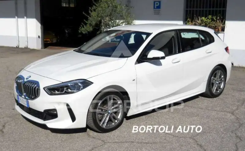 2022 BMW 116