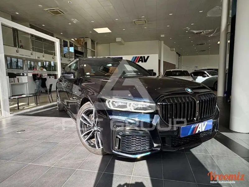 2022 BMW 730