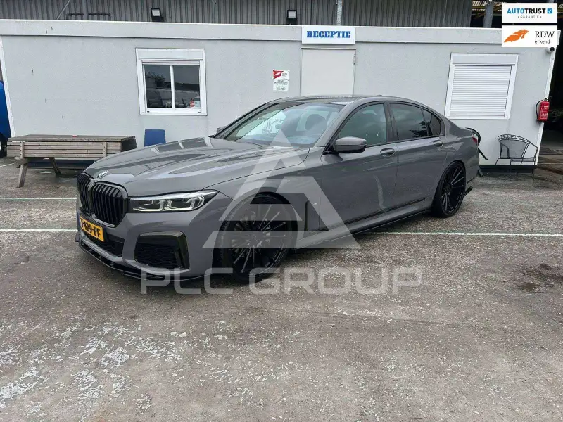2022 BMW 730