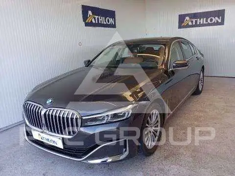 2022 BMW 730