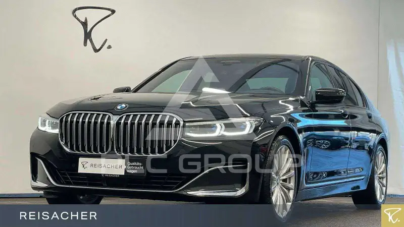 2022 BMW 730