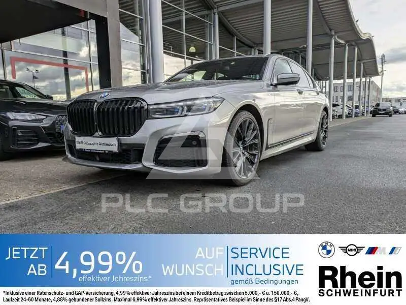 2022 BMW 730