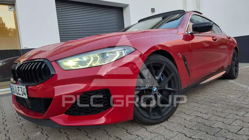 2022 BMW M8