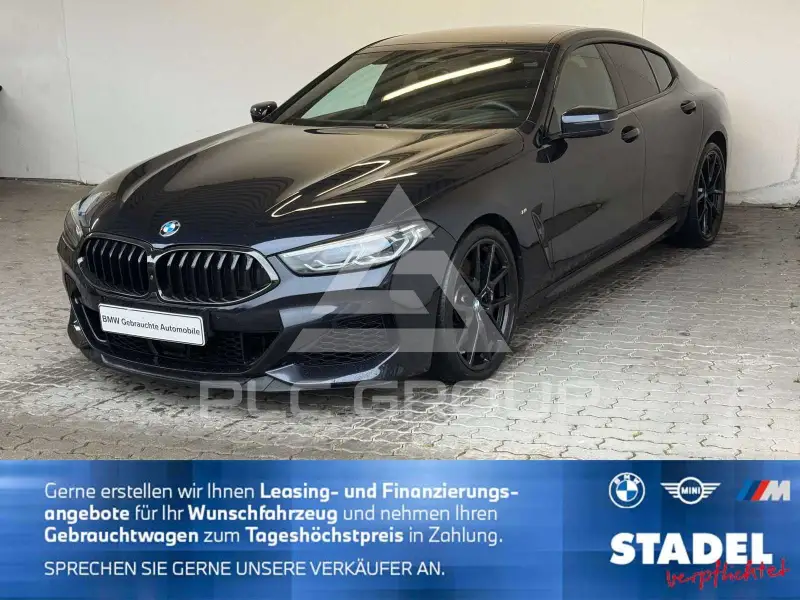 2022 BMW M8