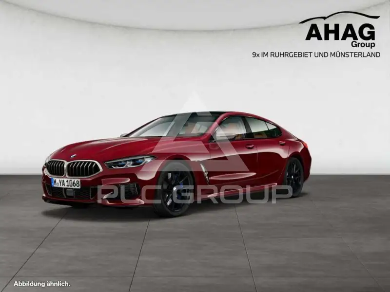 2022 BMW M8