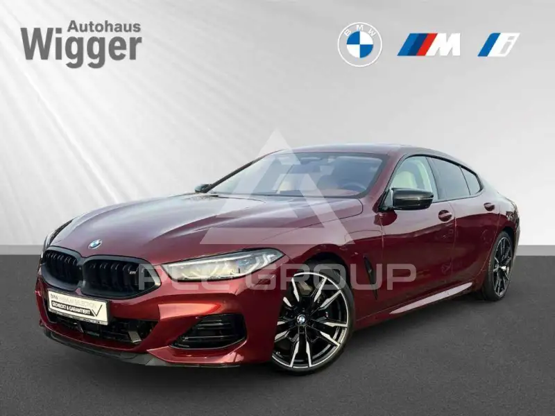 2022 BMW M8
