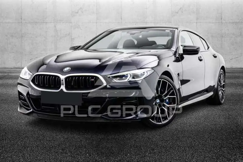 2022 BMW M8