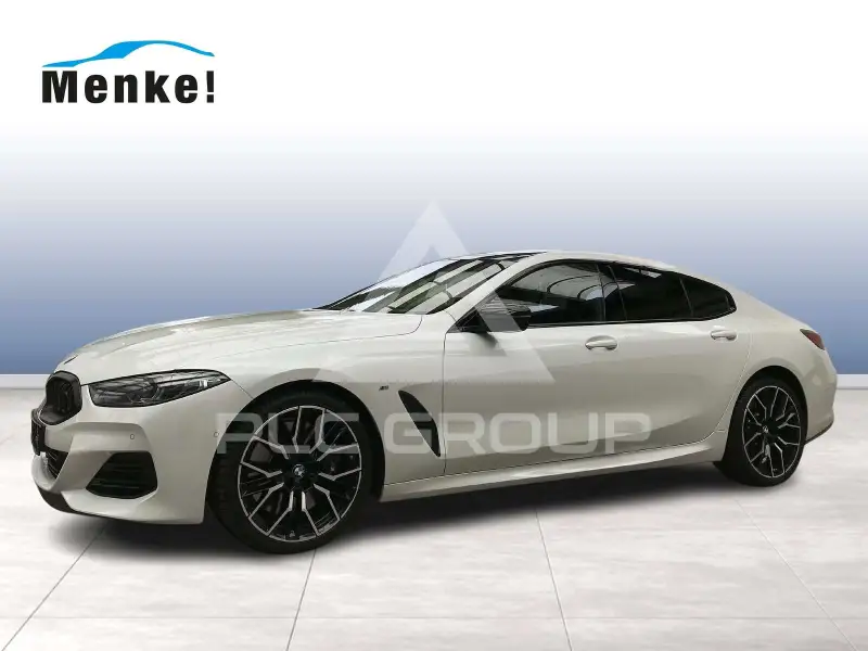 2022 BMW M8