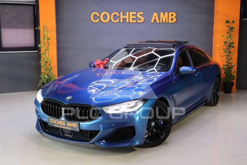 2022 BMW M8