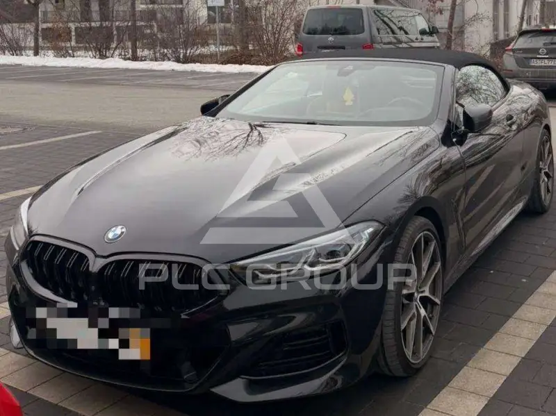 2022 BMW M8