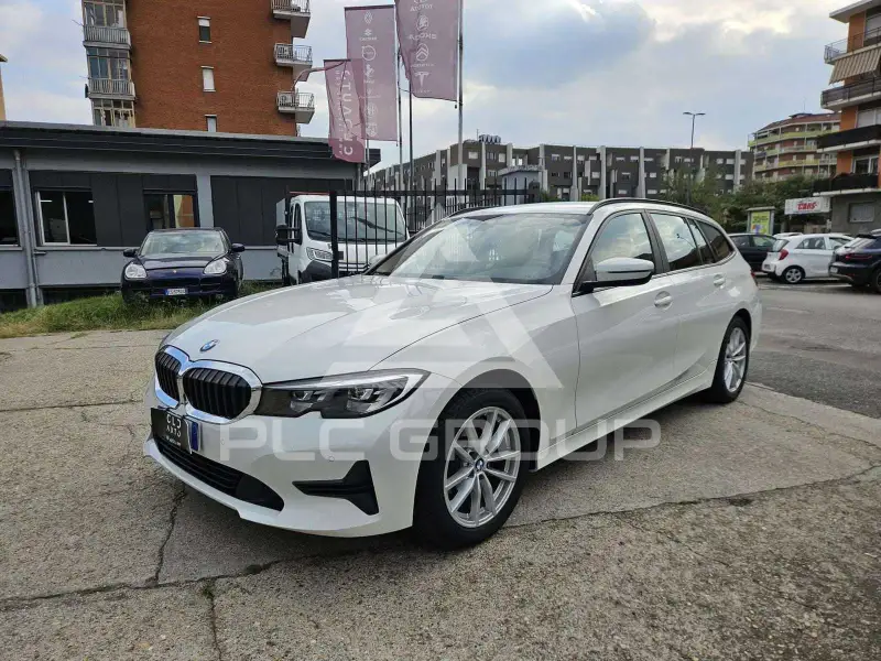 2022 BMW 318
