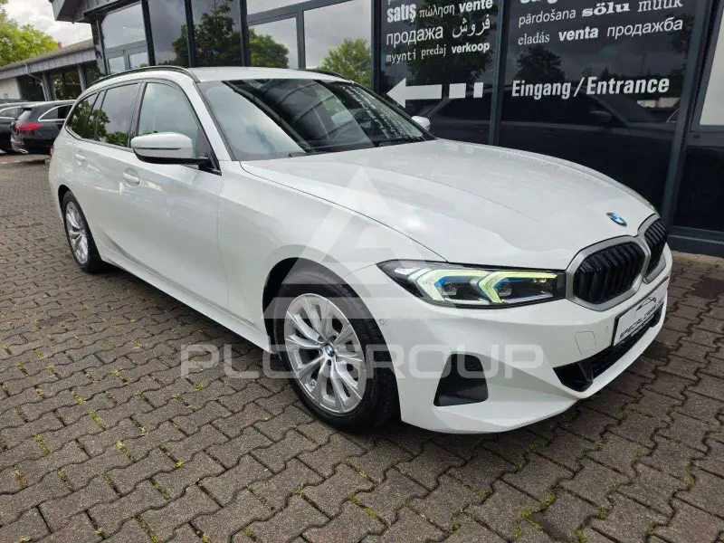2022 BMW 318