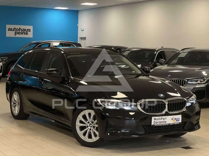 2022 BMW 318