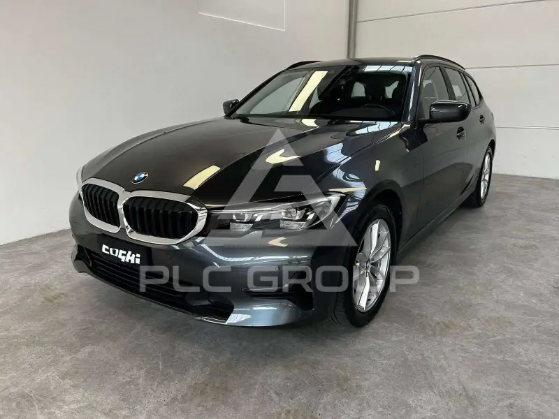 2022 BMW 318