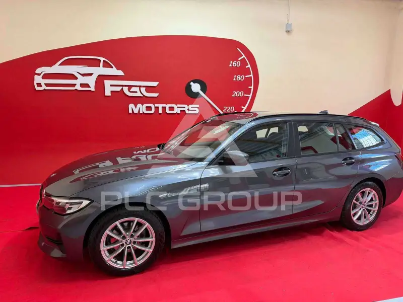 2022 BMW 318