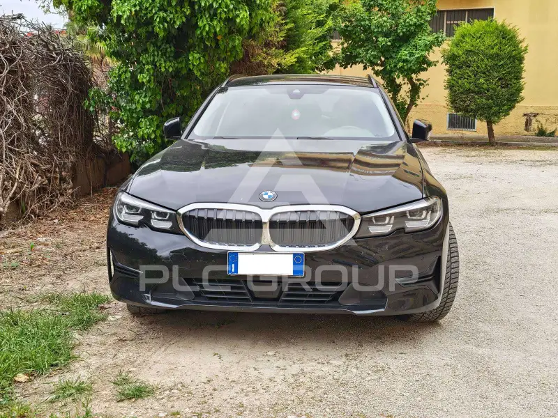 2022 BMW 318