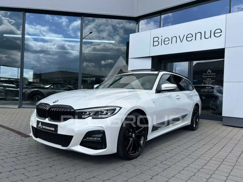 2022 BMW 318
