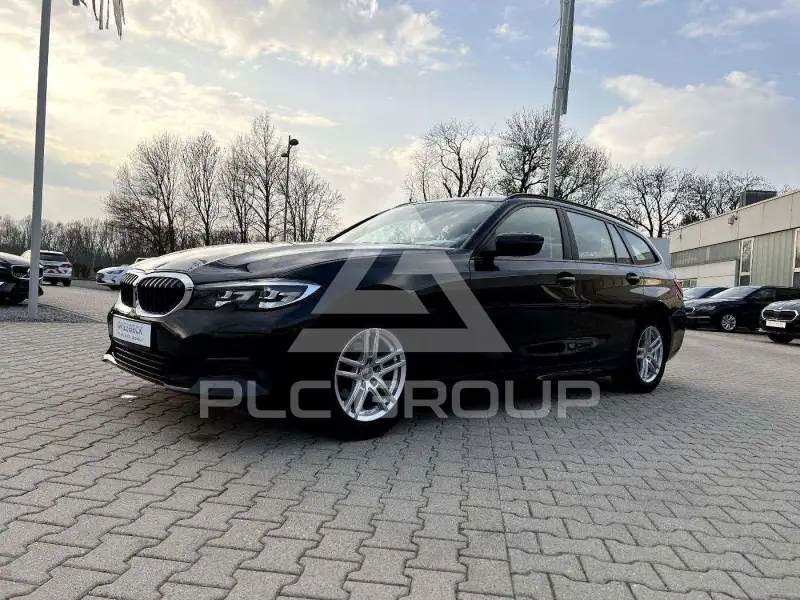 2022 BMW 318