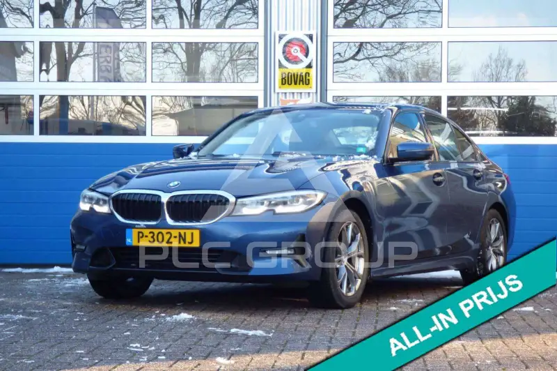 2022 BMW 318