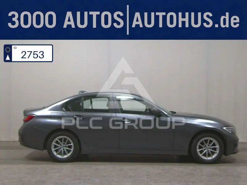 2022 BMW 318
