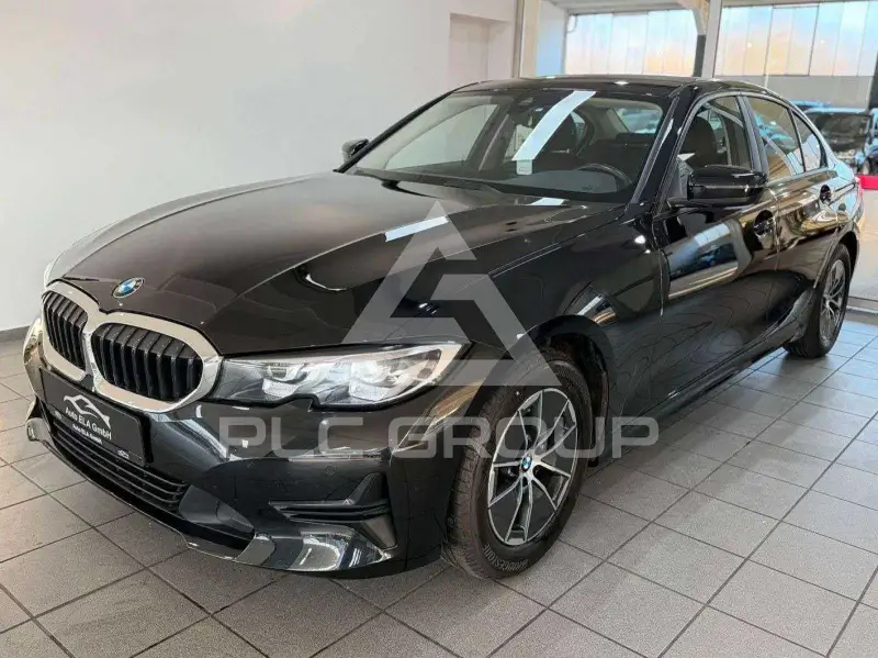 2022 BMW 318