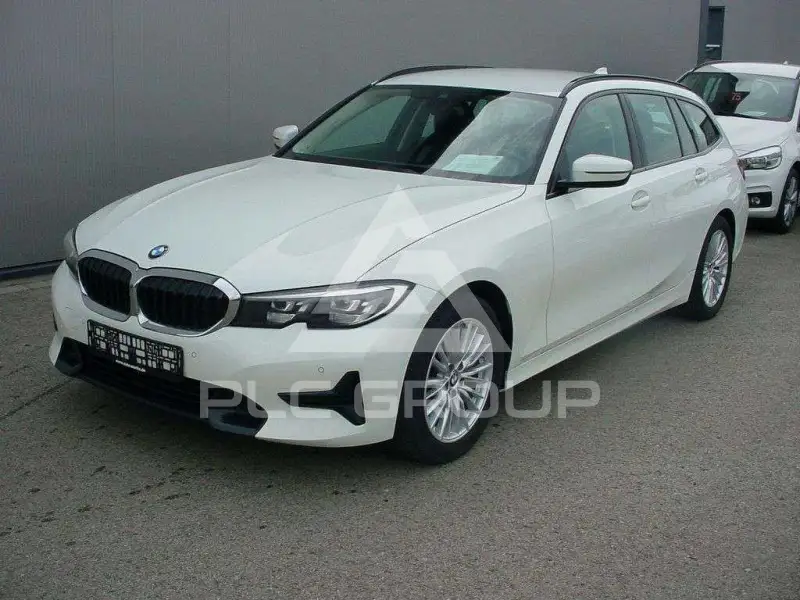 2022 BMW 318