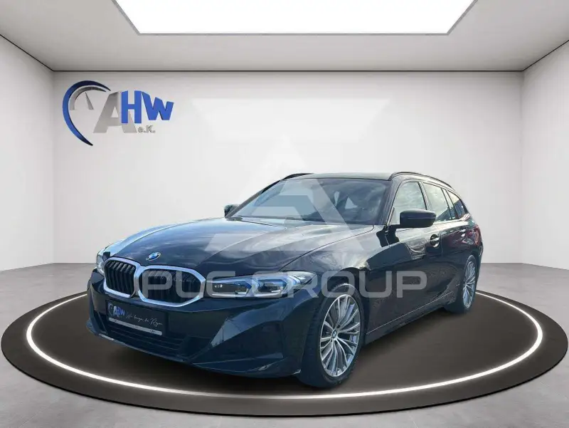 2022 BMW 318
