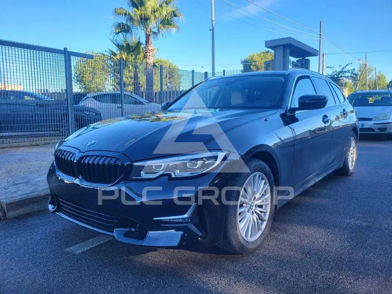 2022 BMW 318