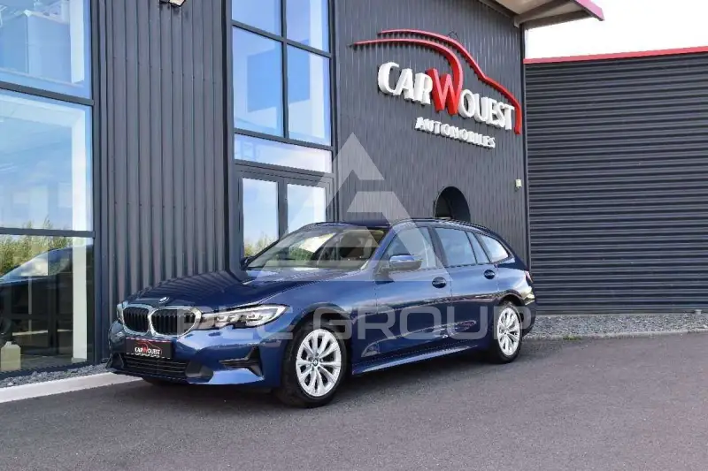 2022 BMW 318