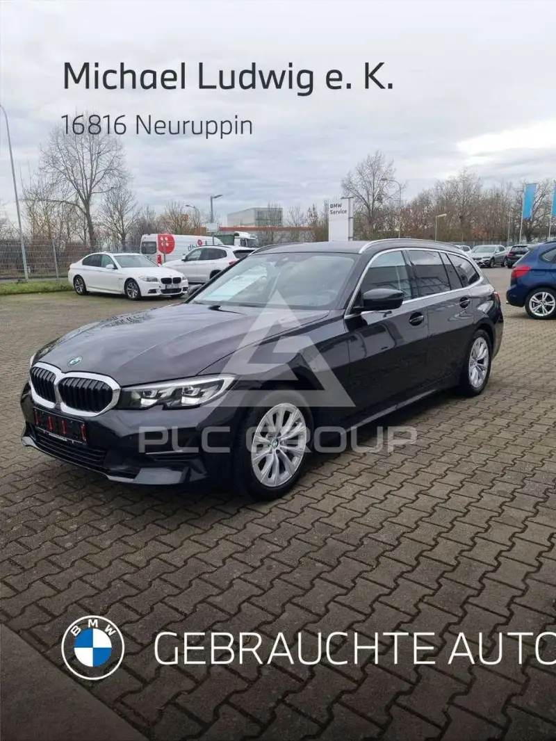 2022 BMW 318