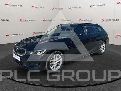 2022 BMW 318