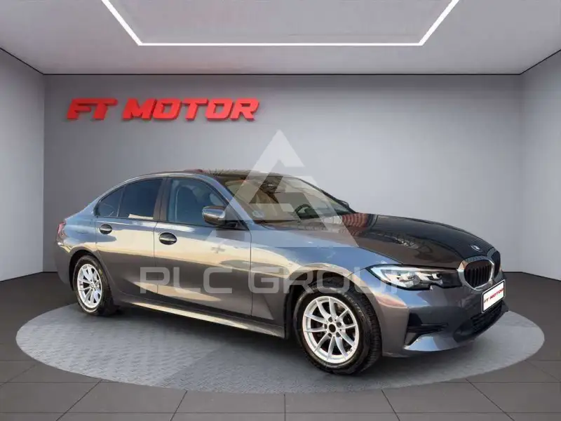 2022 BMW 318