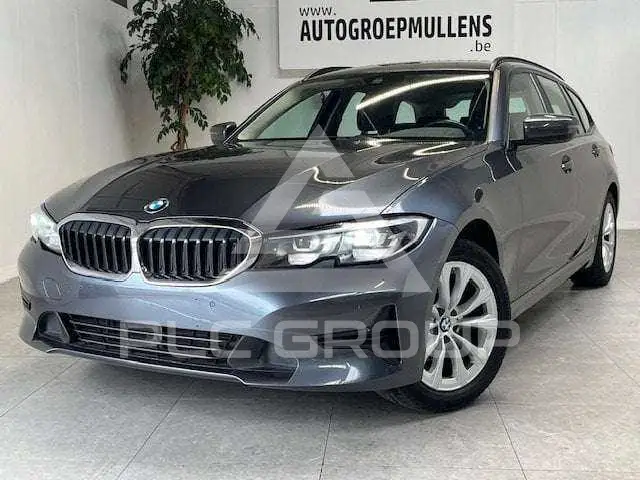 2022 BMW 318