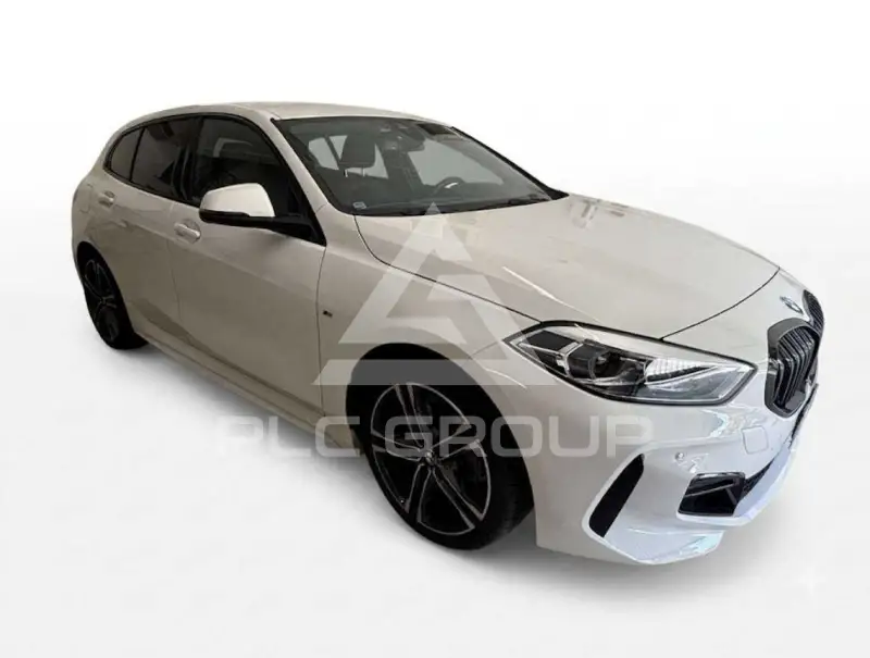 2022 BMW 118