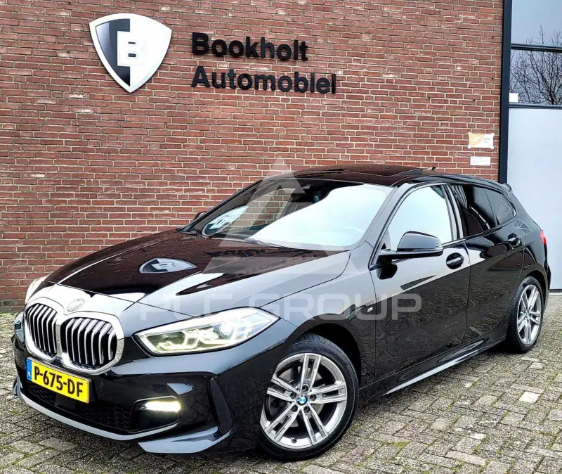 2022 BMW 118