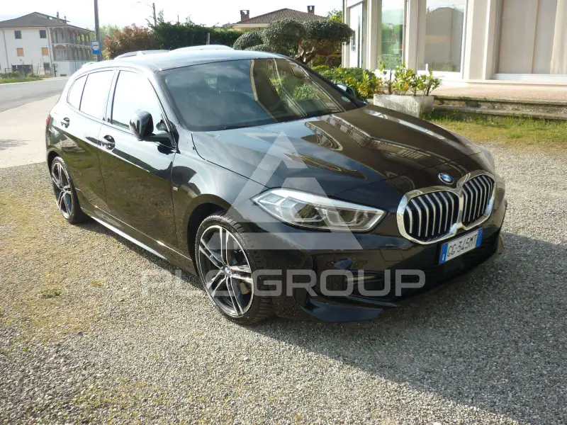 2022 BMW 118