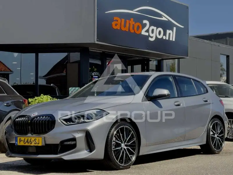 2022 BMW 118