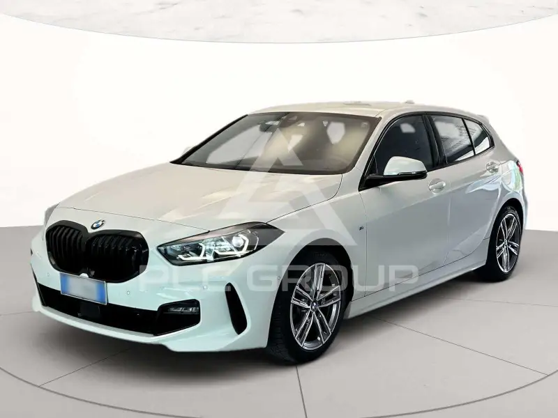 2022 BMW 118