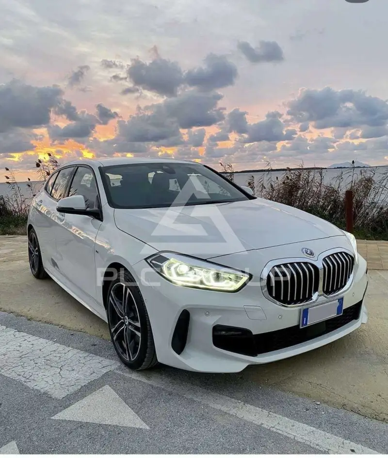 2022 BMW 118