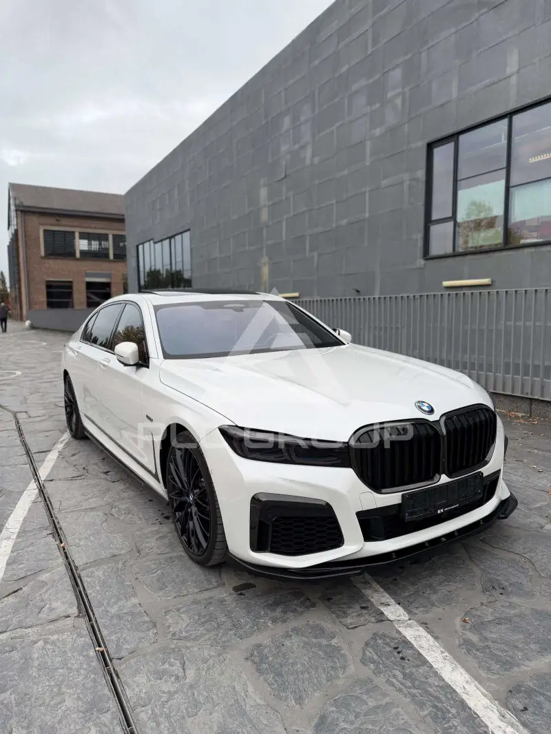 2022 BMW 745